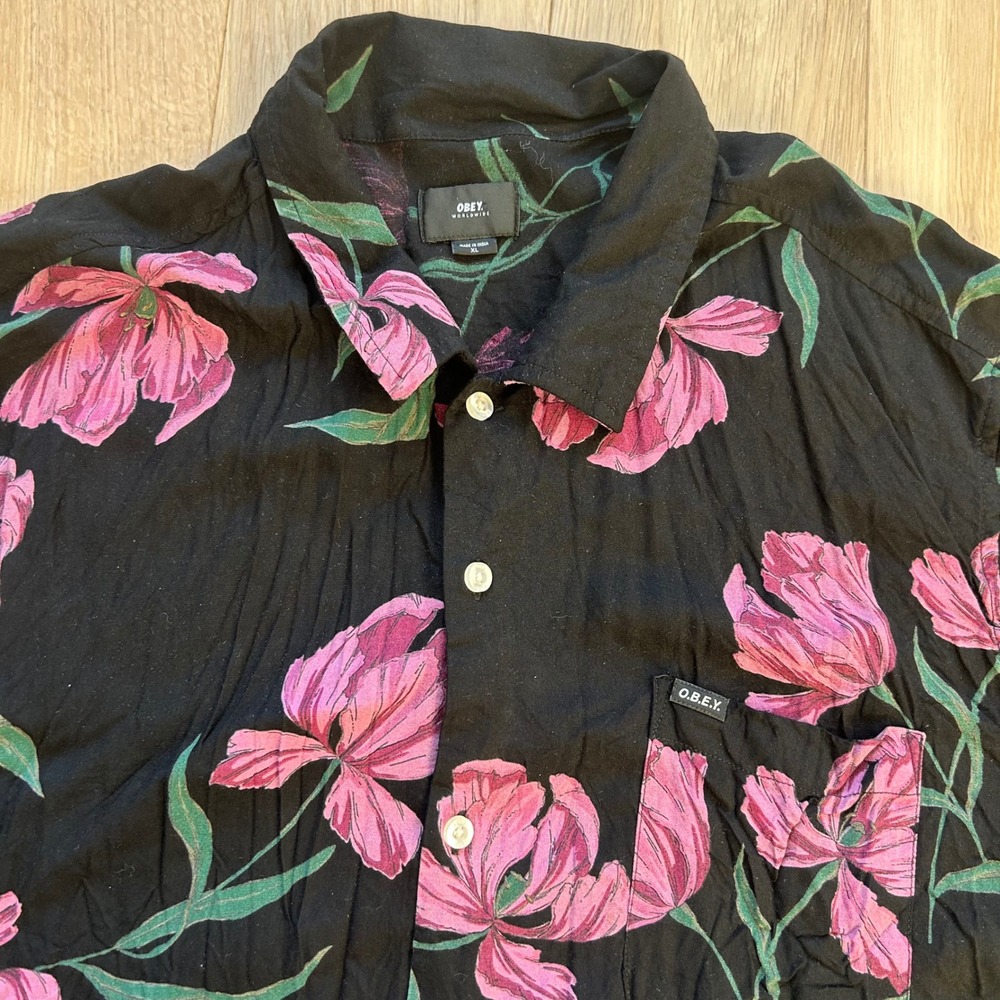 Obey Floral Button Down Shirt Mens XL Black‎ Lilac Short Sleeve Streetwear Skate